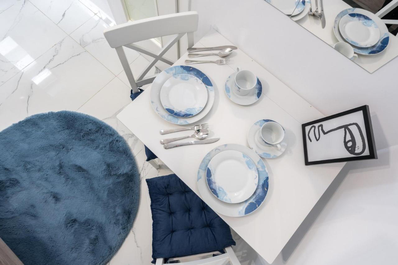 Blue-Line-Apartment-Unirii 부쿠레슈티 외부 사진
